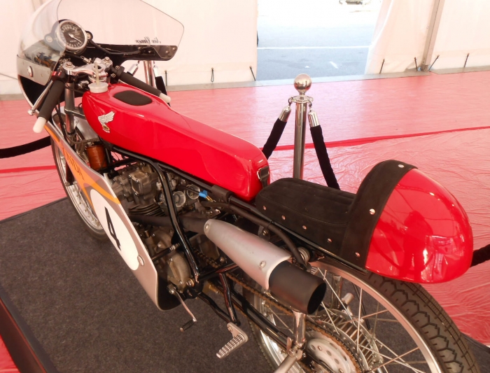 guided classic motorcycle tour spa francorchamps bikers classics -