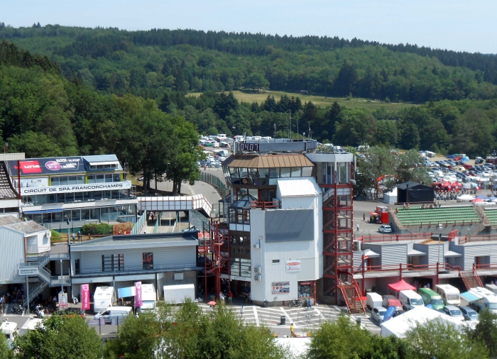 guided classic motorcycle tour spa francorchamps bikers classics -