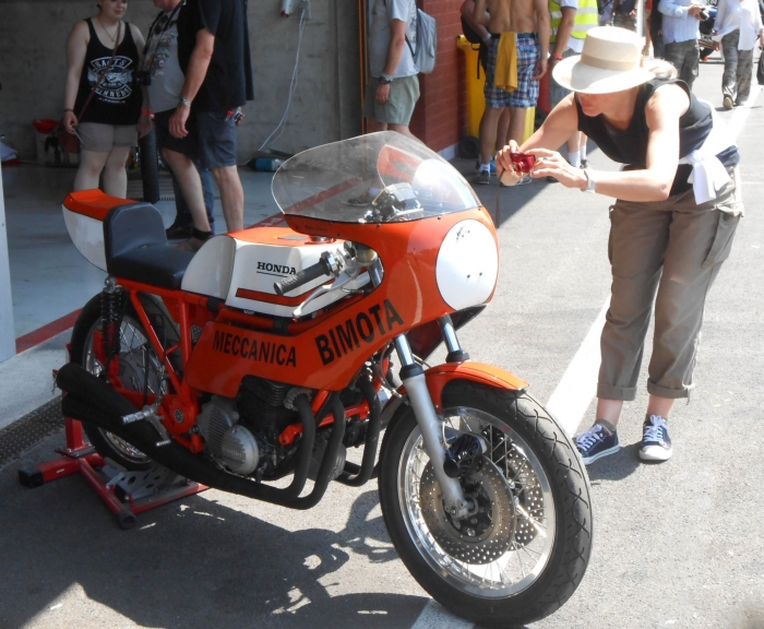 guided classic motorcycle tour spa francorchamps bikers classics -